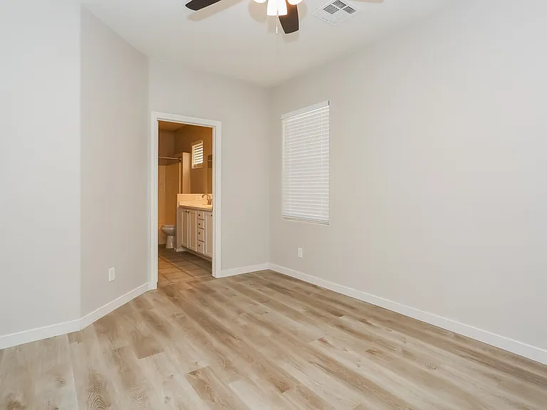 9436 Plover Falls Ave — Photo 15