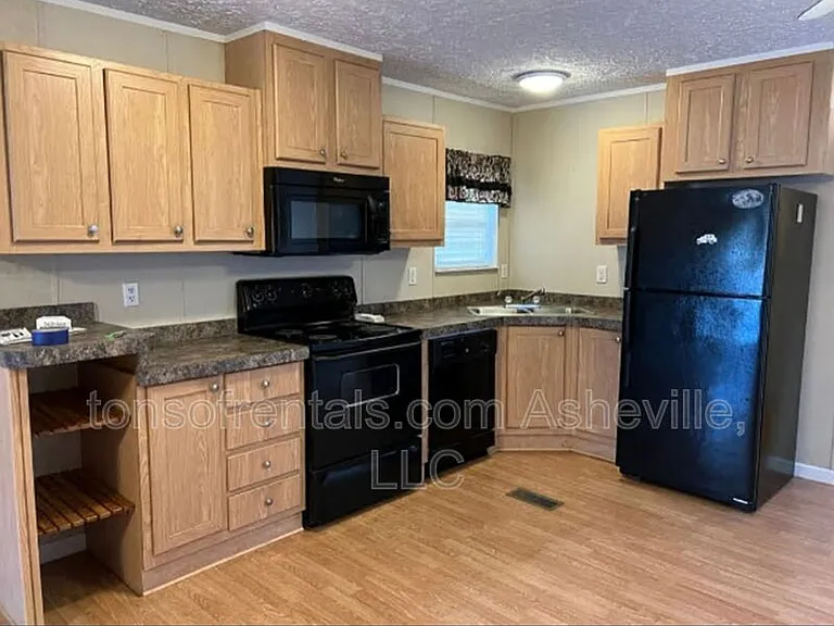 44 Baker Rd — Photo 4