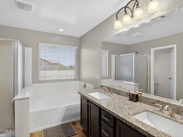 734 W Desert Seasons Dr — Photo 27