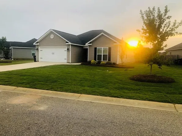 212 Winsted Ct, Perry, GA 31069