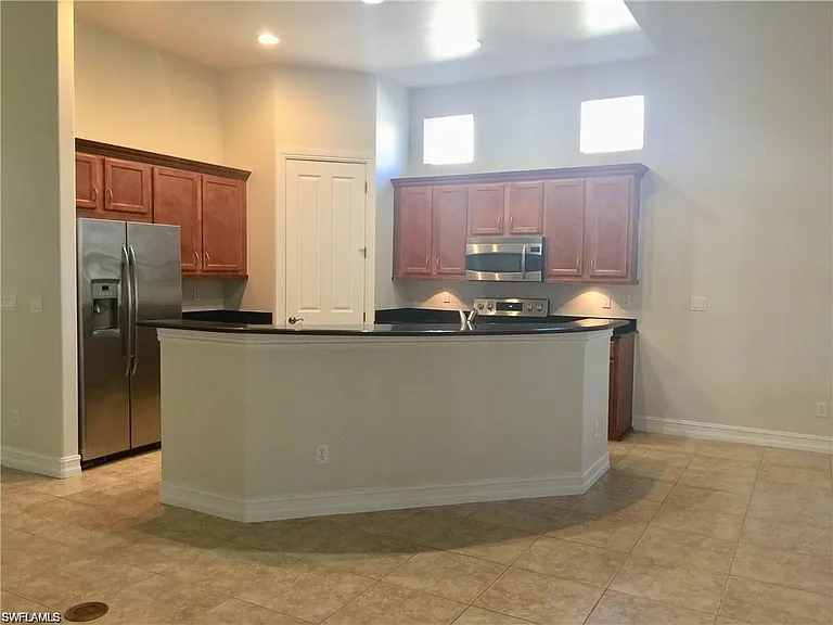 6473 Caldecott Dr — Photo 5