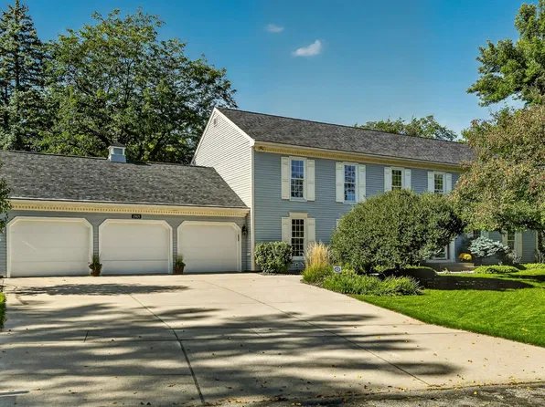 2565 Northridge Ln NE, Rochester, MN 55906
