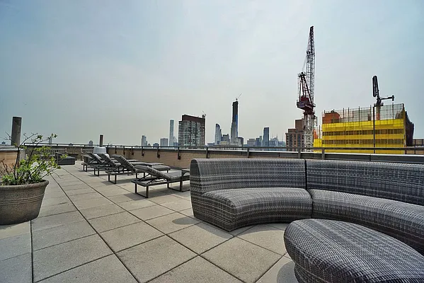 Sold by Get Listed! Get Sold! NYC | media 28