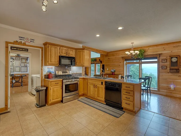 358 Kellie Drive II #II — Photo 23