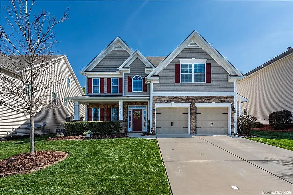 5 bed, 3244 sqft, $3,300 — Photo 1