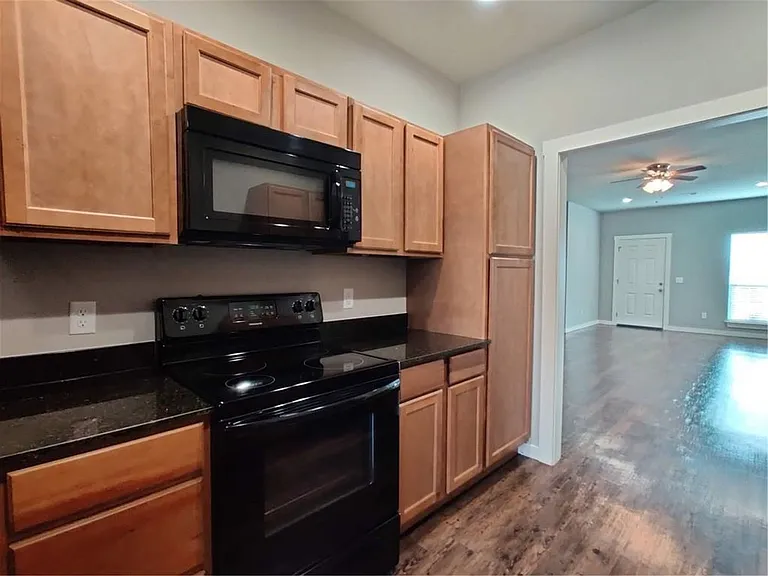 311 Copper Oaks Dr — Photo 8