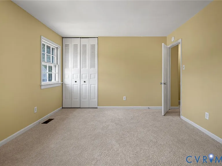 4704 Leadenhall Dr — Photo 30