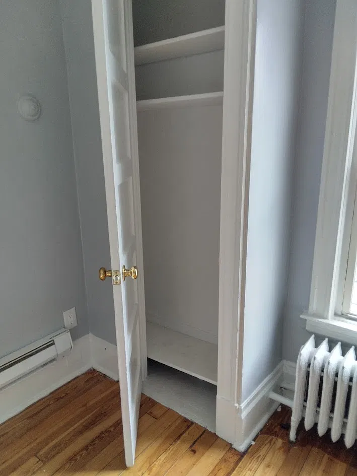 2 bed, 1000 sqft, $2,400 — Photo 2