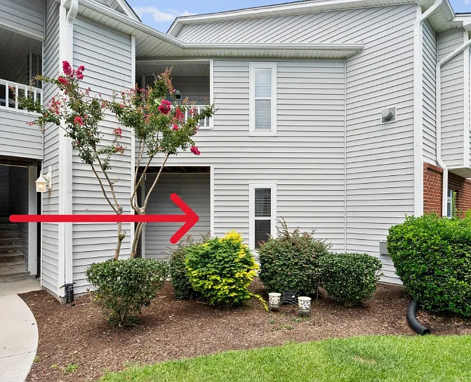 4144 Breezewood Dr #104 — Photo 4