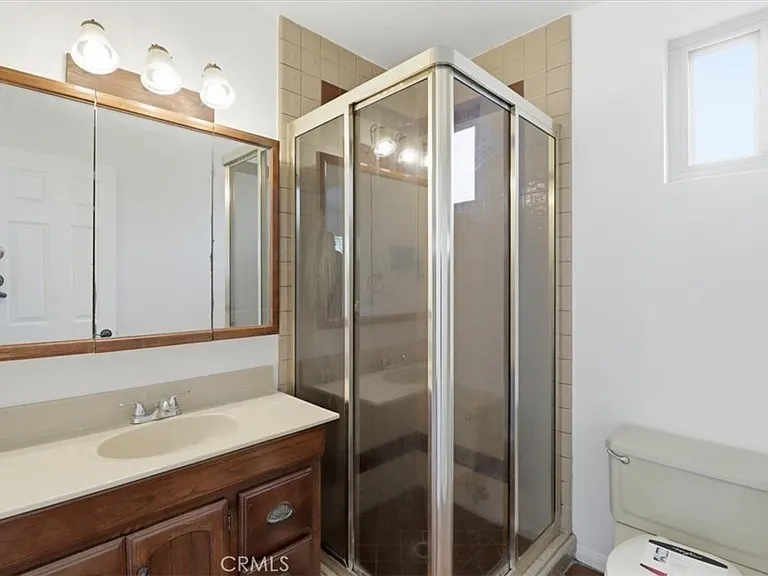 577 Houston Dr — Photo 15