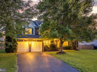 184 Alpine Dr SE, Leesburg, VA 20175