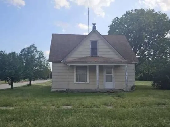721 N St, Beaver City, NE 68926