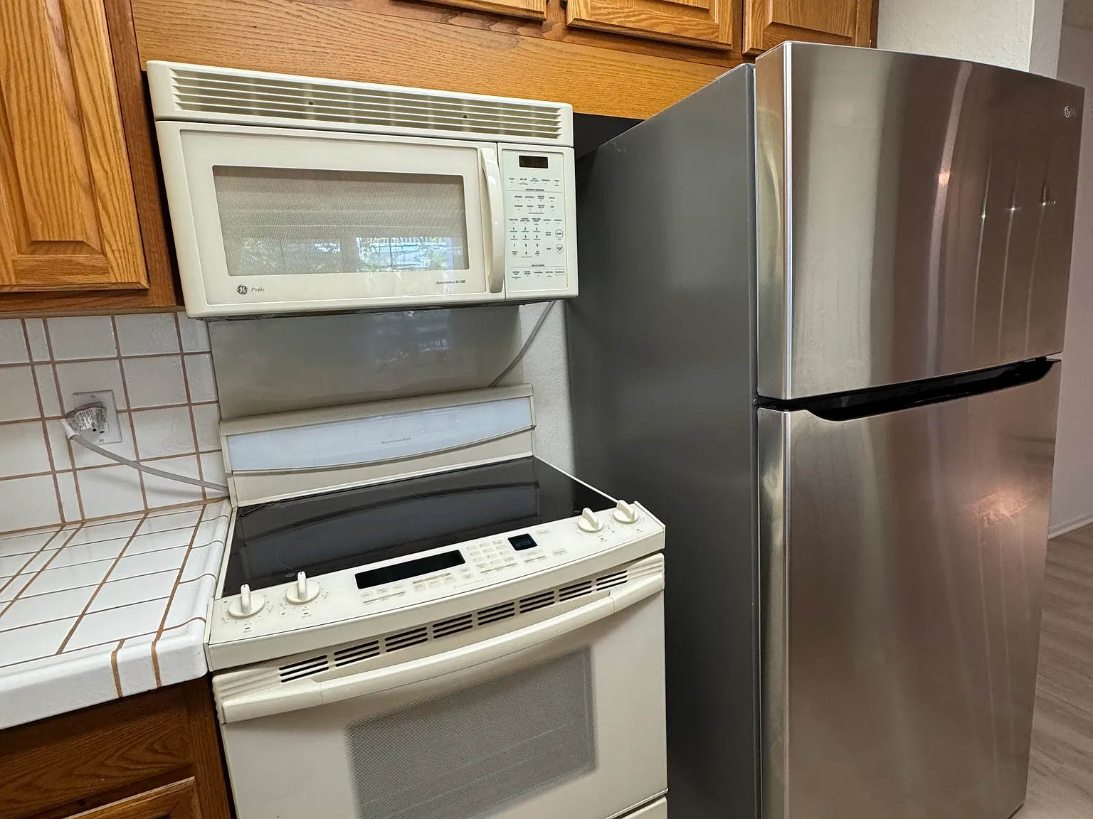 2 bed, 1082 sqft, $3,795 — Photo 3