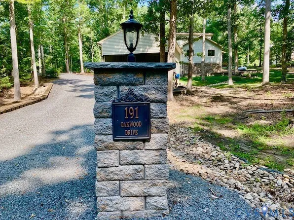191 Oakwood Dr, Mineral, VA 23117