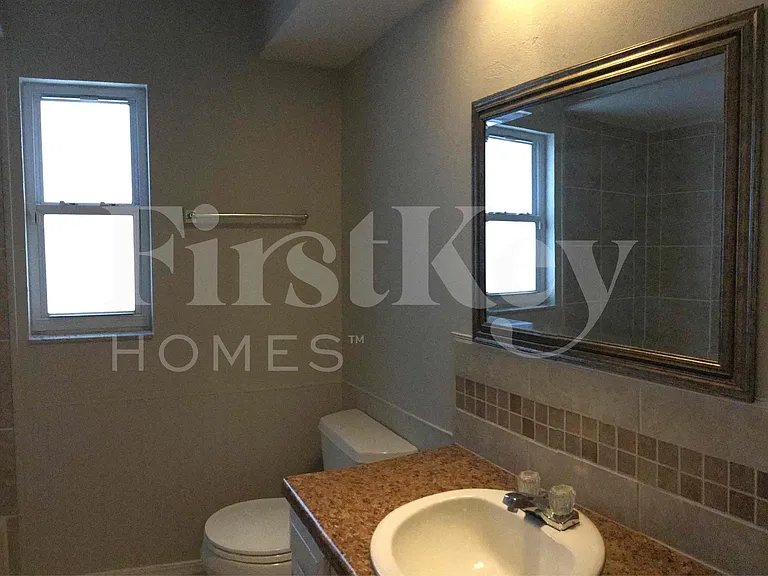161 Sheridan Ave — Photo 12
