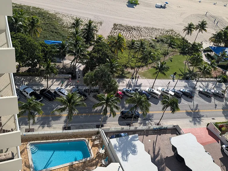 133 N Pompano Beach Blvd #Penthouse 7 — Photo 14