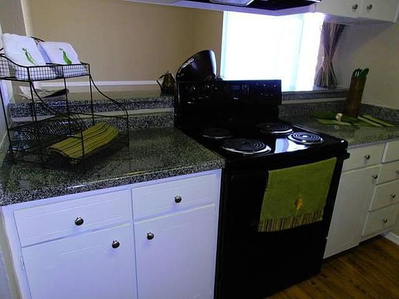 2nd image of 7784 N College Cir