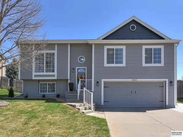 5833 S 190th Ter, Omaha, NE 68135