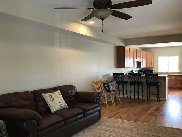 253 Sheridan Ave — Photo 6