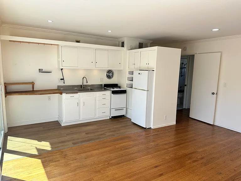 765 Kingston Ave #7 — Photo 3