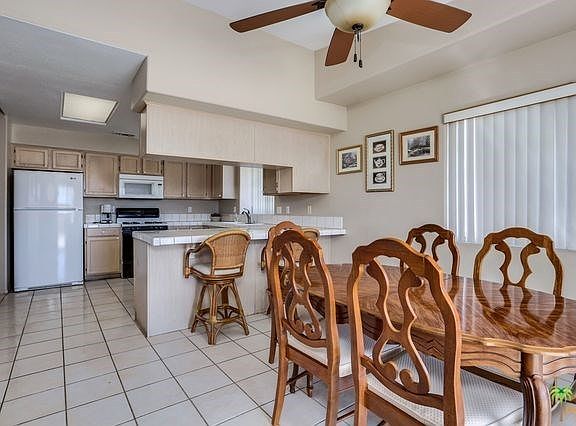Dining area toward kitchen