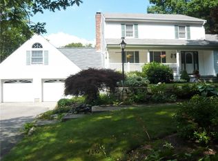 9 Cynthia Rd, Lincoln, RI 02865