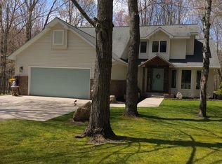 5490 Oak Run, Farwell, MI 48622