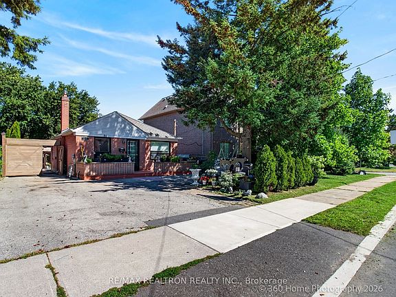 2nd image of 84 Ranee Ave