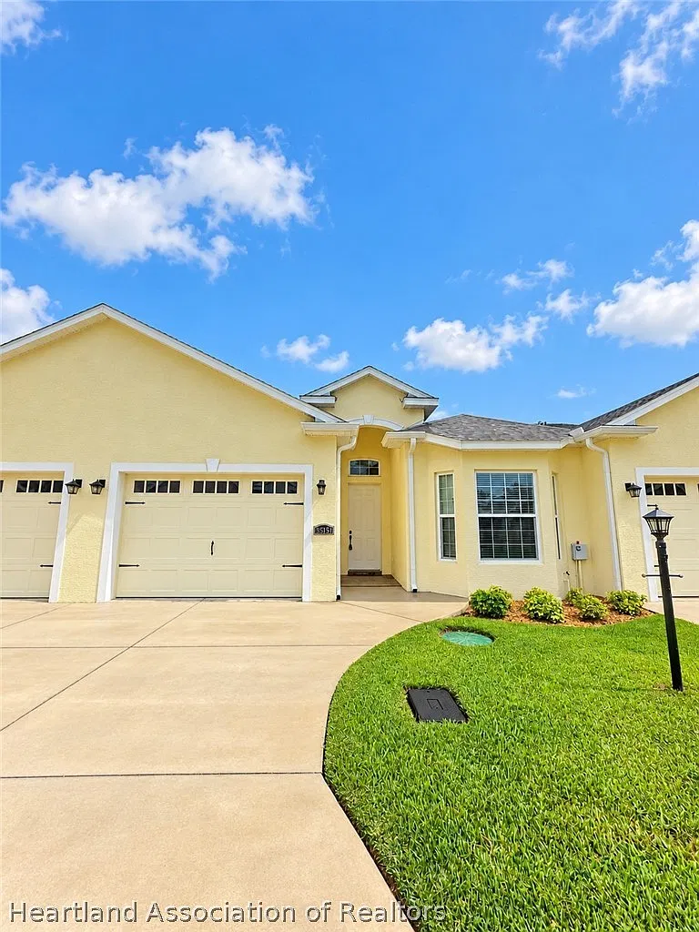 2 bed, 2.0 bath, 1512 sqft, $1,900 — Photo 1