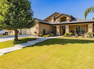 9604 Degranvelle Dr, Bakersfield, CA 93311