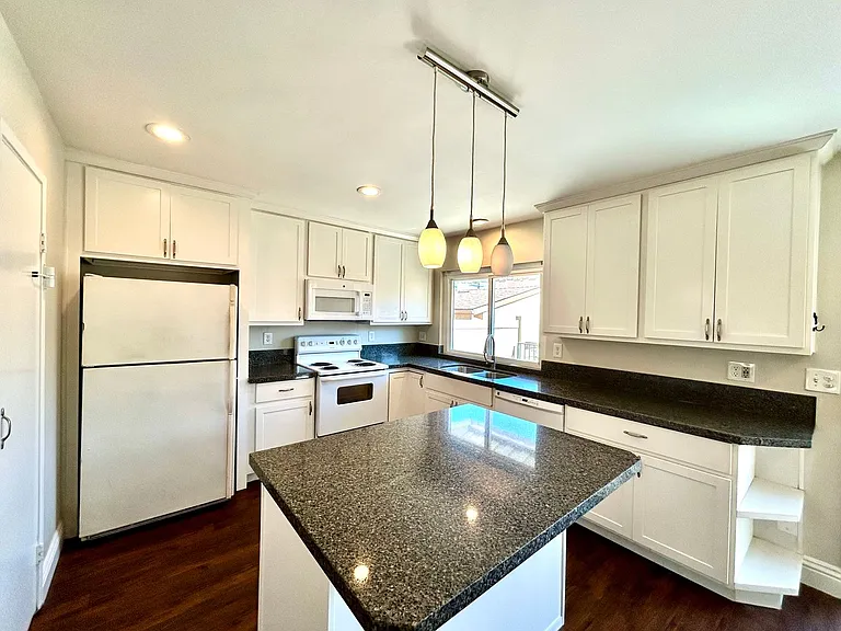 5800 Lake Murray Blvd #14 — Photo 3