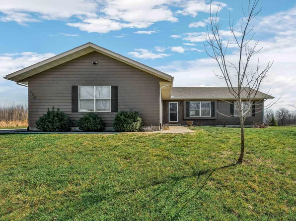 130 Sylvan St, Nortonville, KS 66060