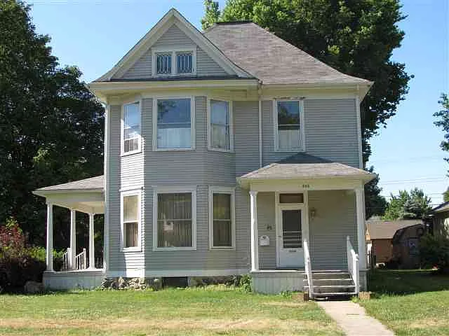 606 E 4th St photo 1
