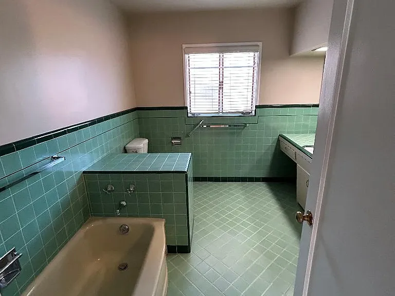 5214 M St — Photo 12