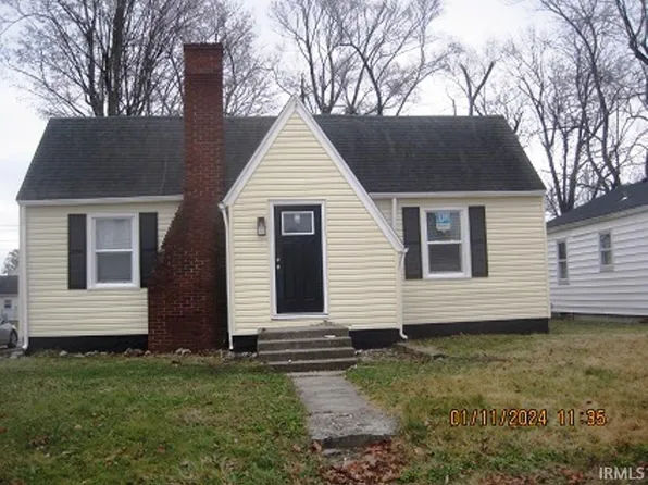 1025 E Memorial Dr, Muncie, IN 47302