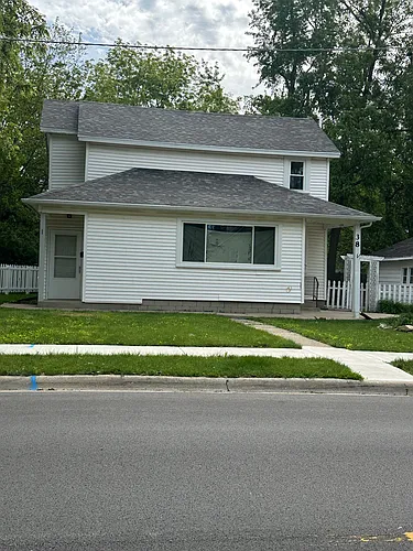 38 1/2 S Elm St #2 Photo 1