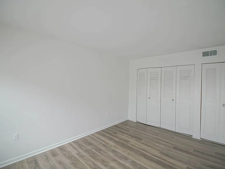 6 Canterbury Sq #301B — Photo 21
