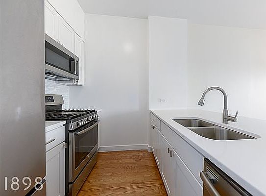 3rd image of 75-25 153rd St #318