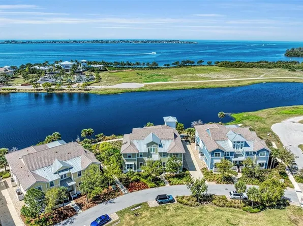 230 Sapphire Lake Dr Unit 201, Bradenton, FL 34209