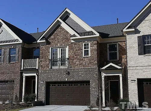 426 Daylin Dr Photo 1