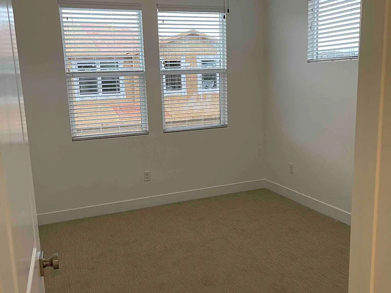 2685 E Wake Forest Ln — Photo 12