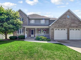 1240 Springbrook Ct, Crown Point, IN 46307