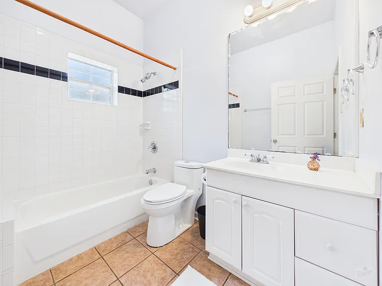 109 W 38th St — Photo 22