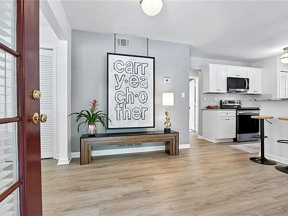 3rd image of 102 Hawkstone Way
