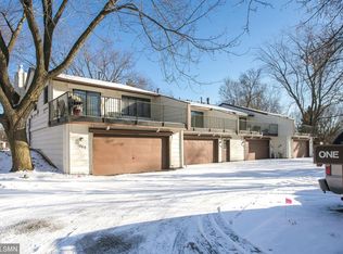 1368 Arden View Dr, Arden Hills, MN 55112