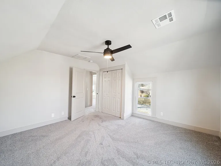 221 W Detroit St — Photo 31