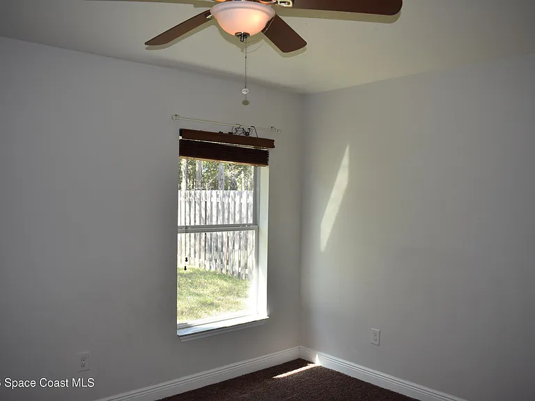 4063 Palladian Way — Photo 16