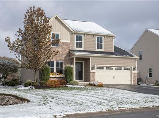 5771 Willowcreek Ln, Cambria, NY 14132