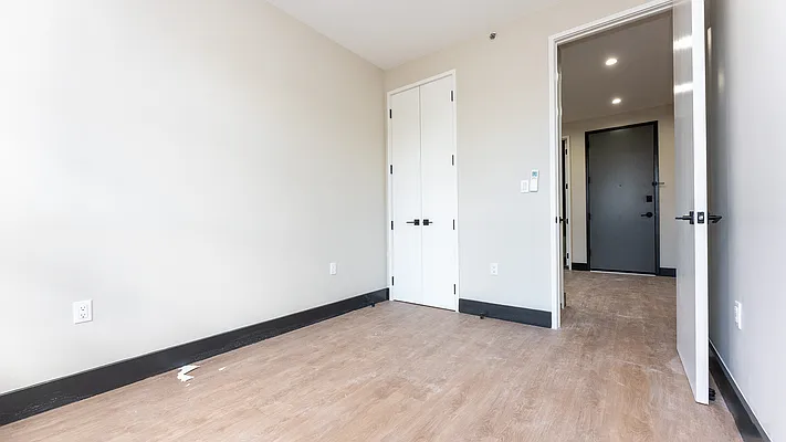 Rented by Aron Fried, LREB | media 12