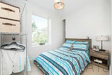 Rented by Uptown Flats LLC